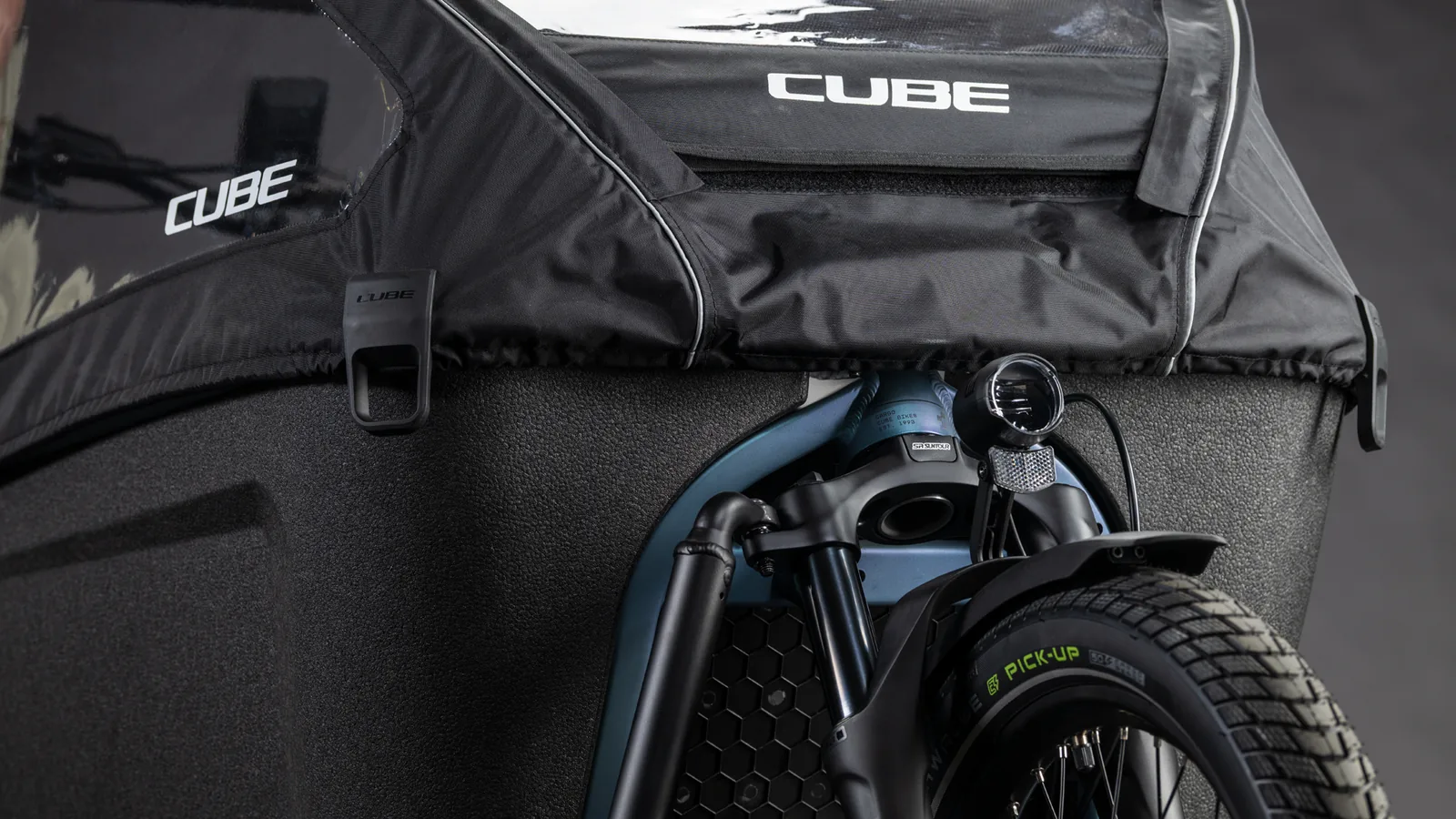 Cube Cargo Hybrid Comfort Pro Family 800 Wh smaragdgrey´n´reflex – Bicicleta Eléctrica de Carga 2027 ebike.es Gran tienda de bicicletas eléctricas en España 9 Bicicleta eléctrica Cube Cargo Hybrid Comfort Pro Family 800 smaragdgrey´n´reflex – detalle 7 | Ebike.es