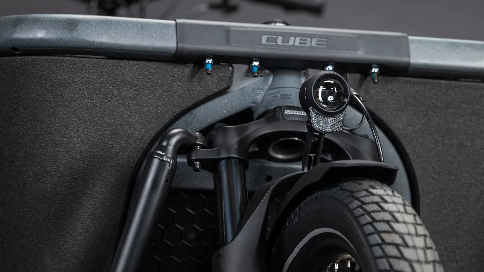 Cube Cargo Hybrid Comfort SLX 800 Wh stonegrit´n´black – Bicicleta Eléctrica de Carga 2027 ebike.es Gran tienda de bicicletas eléctricas en España 8 Bicicleta eléctrica Cube Cargo Hybrid Comfort SLX 800 stonegrit´n´black – detalle 6 | Ebike.es