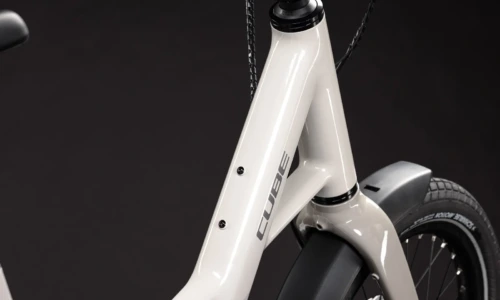 Bicicleta eléctrica Cube Compact Hybrid 540 cotton´n´reflex – detalle 2 | Ebike.es