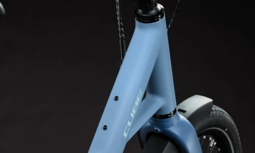 Bicicleta eléctrica Cube Compact Hybrid 540 thistleblue´n´blue – detalle 2 | Ebike.es