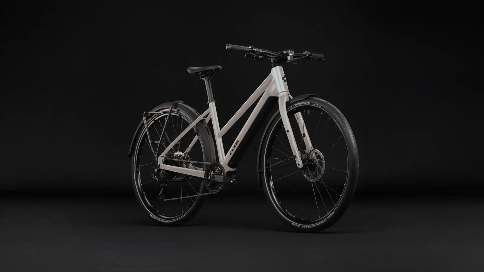 Cube Editor Hybrid ONE 360 FE glintsand´n´black – Bicicleta Eléctrica Urbana 2027 Cuadro semiabierto ebike.es Gran tienda de bicicletas eléctricas en España Bicicleta eléctrica Cube Editor Hybrid ONE 360 FE glintsand´n´black Cuadro semiabierto – vista frontal | Ebike.es