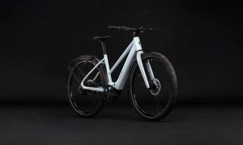 Bicicleta eléctrica Cube Editor Hybrid SLT 400X FE glacier´n´prizm Cuadro semiabierto – vista frontal | Ebike.es