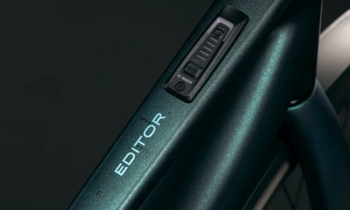 Cube Editor Hybrid SLX 400X FE glitterteal´n´black – Bicicleta Eléctrica Urbana 2027 Cuadro semiabierto ebike.es Gran tienda de bicicletas eléctricas en España 11 Bicicleta eléctrica Cube Editor Hybrid SLX 400X FE glitterteal´n´black Cuadro semiabierto – detalle 2 | Ebike.es