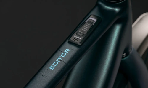 Bicicleta eléctrica Cube Editor Hybrid SLX 400X FE glitterteal´n´black Barra alta – detalle 2 | Ebike.es