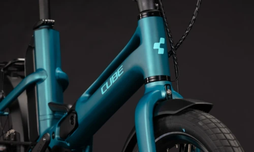 Bicicleta eléctrica Cube Fold Hybrid Deluxe 540 metallicpetrol´n´sea – detalle 6 | Ebike.es