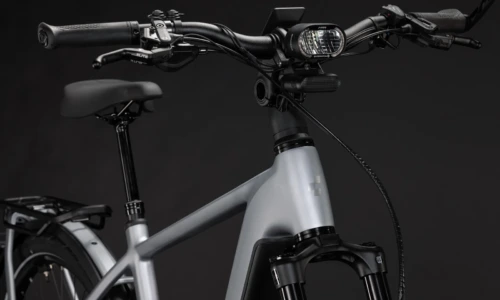 Cube Kathmandu Hybrid 45 800 Wh slategrey´n´chrome – Bicicleta Eléctrica Trekking 2027 Barra alta ebike.es Gran tienda de bicicletas eléctricas en España 14 Bicicleta eléctrica Cube Kathmandu Hybrid 45 800 slategrey´n´chrome Barra alta – detalle 4 | Ebike.es