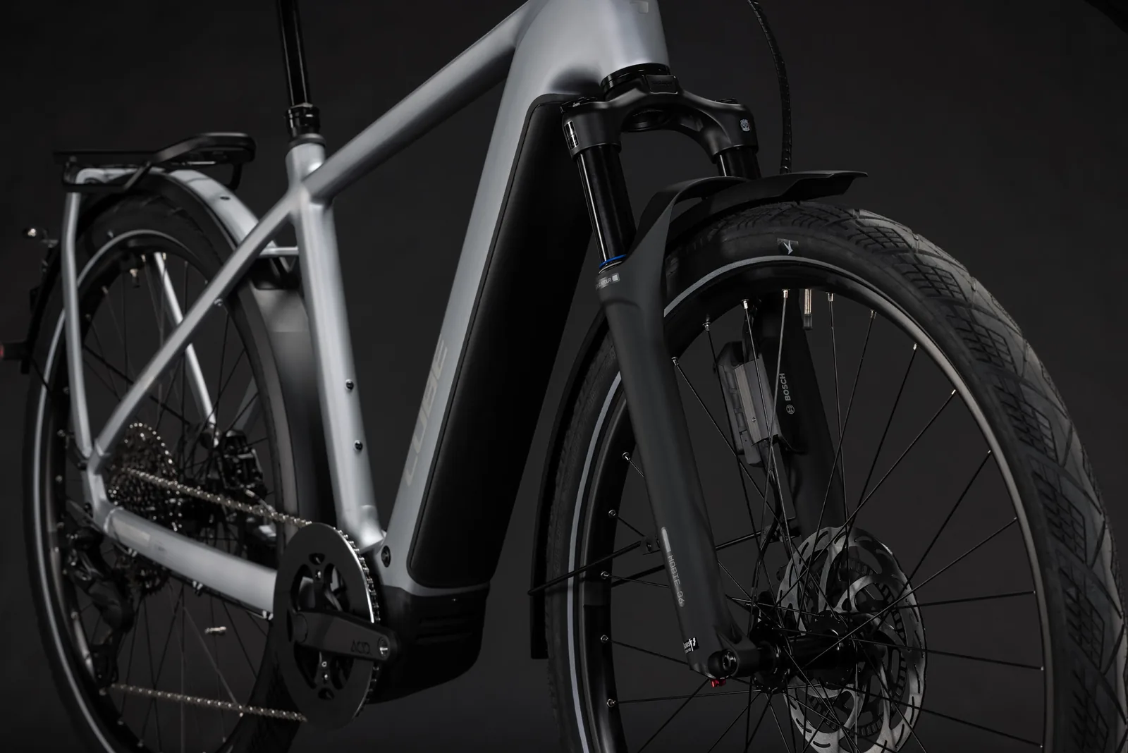Cube Kathmandu Hybrid 45 800 Wh slategrey´n´chrome – Bicicleta Eléctrica Trekking 2027 Barra alta ebike.es Gran tienda de bicicletas eléctricas en España 7 Bicicleta eléctrica Cube Kathmandu Hybrid 45 800 slategrey´n´chrome Barra alta – detalle 5 | Ebike.es