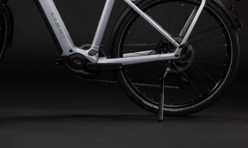 Cube Kathmandu Hybrid 45 800 Wh slategrey´n´chrome – Bicicleta Eléctrica Trekking 2027 Barra alta ebike.es Gran tienda de bicicletas eléctricas en España 16 Bicicleta eléctrica Cube Kathmandu Hybrid 45 800 slategrey´n´chrome Barra alta – detalle 6 | Ebike.es