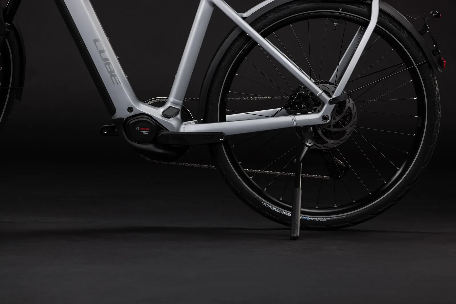 Cube Kathmandu Hybrid 45 800 Wh slategrey´n´chrome – Bicicleta Eléctrica Trekking 2027 Barra alta ebike.es Gran tienda de bicicletas eléctricas en España 8 Bicicleta eléctrica Cube Kathmandu Hybrid 45 800 slategrey´n´chrome Barra alta – detalle 6 | Ebike.es
