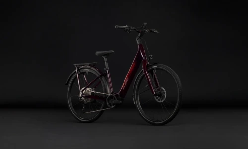 Bicicleta eléctrica Cube Kathmandu Hybrid C:62 SLX 400X liquidred´n´red Cuadro abierto – vista frontal | Ebike.es
