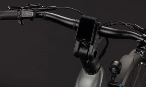 Bicicleta eléctrica Cube Kathmandu Hybrid Deluxe Pro 800 blackforest´n´chrome Cuadro abierto – detalle 2 | Ebike.es