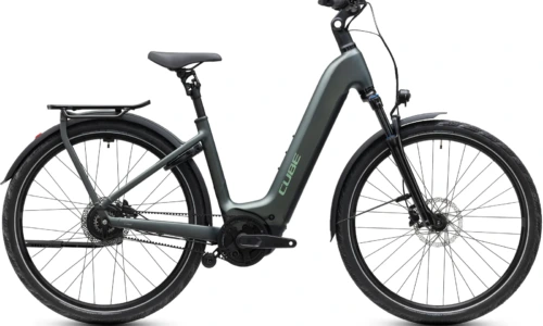 Bicicleta eléctrica Cube Kathmandu Hybrid Deluxe Pro 800 blackforest´n´chrome Cuadro abierto – vista lateral | Ebike.es