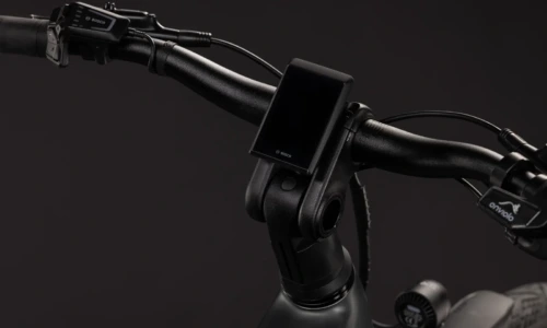 Bicicleta eléctrica Cube Kathmandu Hybrid Deluxe Pro 800 blackforest´n´chrome Cuadro semiabierto – detalle 1 | Ebike.es