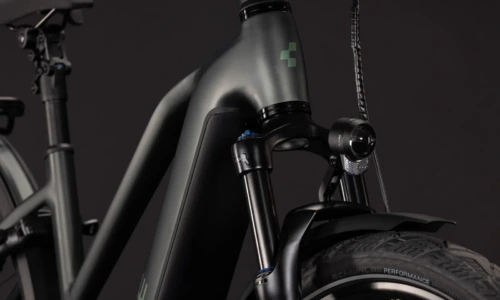 Bicicleta eléctrica Cube Kathmandu Hybrid Deluxe Pro 800 blackforest´n´chrome Cuadro semiabierto – detalle 5 | Ebike.es