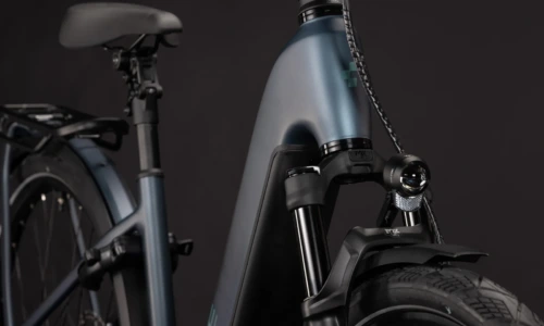 Bicicleta eléctrica Cube Kathmandu Hybrid Deluxe SLX 800 mineralblue´n´blue Cuadro abierto – detalle 5 | Ebike.es