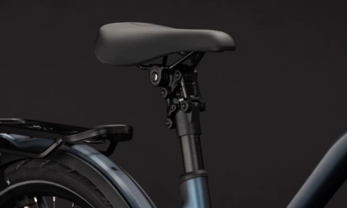 Bicicleta eléctrica Cube Kathmandu Hybrid Deluxe SLX 800 mineralblue´n´blue Cuadro semiabierto – detalle 4 | Ebike.es