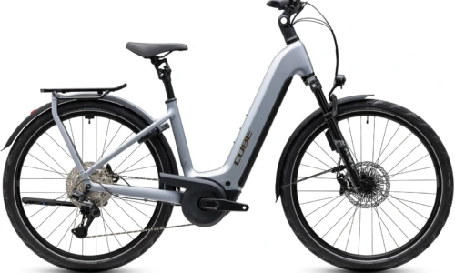 Bicicleta eléctrica Cube Kathmandu Hybrid EXC 800 slategrey´n´chrome Cuadro abierto – vista lateral | Ebike.es