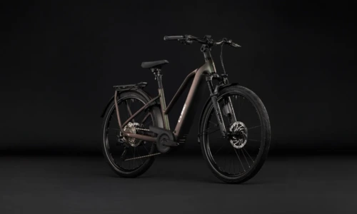 Cube Kathmandu Hybrid EXC 800 Wh stellar´n´chrome – Bicicleta Eléctrica Trekking 2027 Cuadro semiabierto ebike.es Gran tienda de bicicletas eléctricas en España 9 Bicicleta eléctrica Cube Kathmandu Hybrid EXC 800 stellar´n´chrome Cuadro semiabierto – vista frontal | Ebike.es