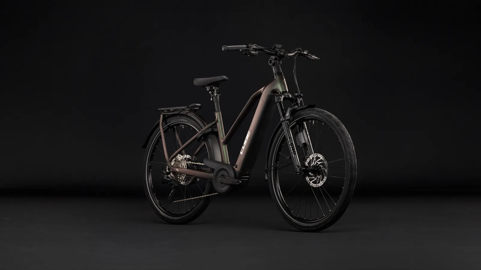 Cube Kathmandu Hybrid EXC 800 Wh stellar´n´chrome – Bicicleta Eléctrica Trekking 2027 Cuadro semiabierto ebike.es Gran tienda de bicicletas eléctricas en España 2 Bicicleta eléctrica Cube Kathmandu Hybrid EXC 800 stellar´n´chrome Cuadro semiabierto – vista frontal | Ebike.es