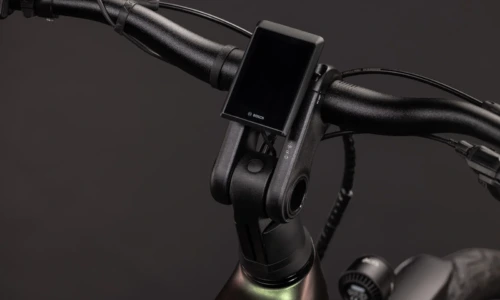 Bicicleta eléctrica Cube Kathmandu Hybrid EXC 800 stellar´n´chrome Barra alta – detalle 1 | Ebike.es