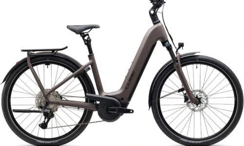 Bicicleta eléctrica Cube Kathmandu Hybrid ONE 800 cedar´n´chrome Cuadro abierto – vista lateral | Ebike.es