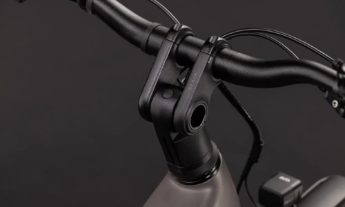 Bicicleta eléctrica Cube Kathmandu Hybrid ONE 800 cedar´n´chrome Cuadro semiabierto – detalle 1 | Ebike.es