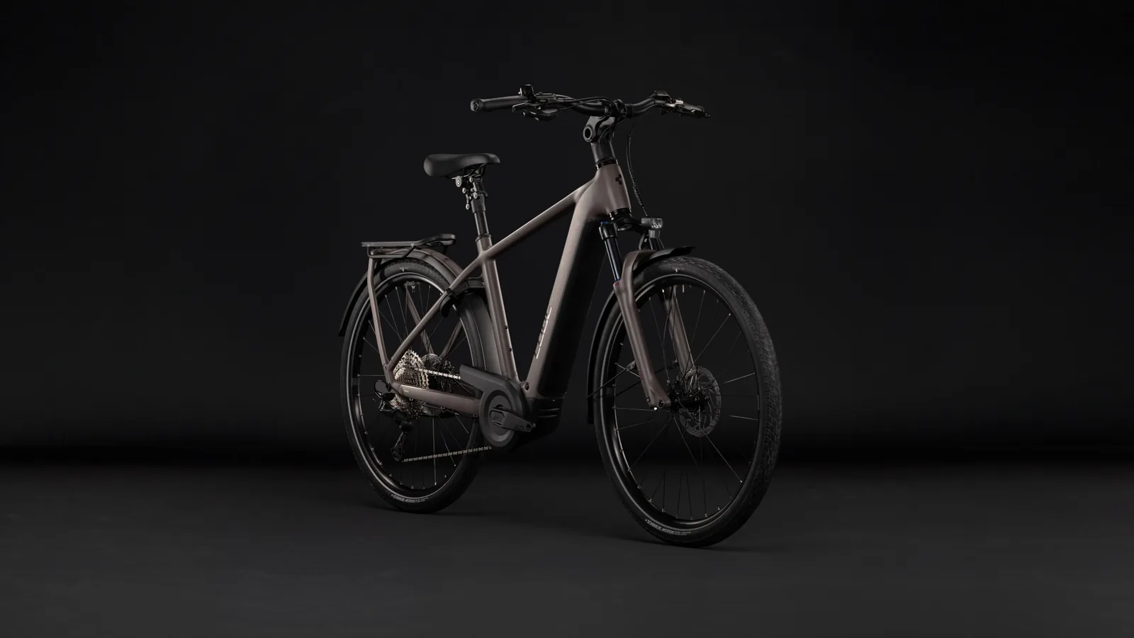 Cube Kathmandu Hybrid ONE 800 Wh cedar´n´chrome – Bicicleta Eléctrica Trekking 2027 Barra alta ebike.es Gran tienda de bicicletas eléctricas en España 2 Bicicleta eléctrica Cube Kathmandu Hybrid ONE 800 cedar´n´chrome Barra alta – vista frontal | Ebike.es