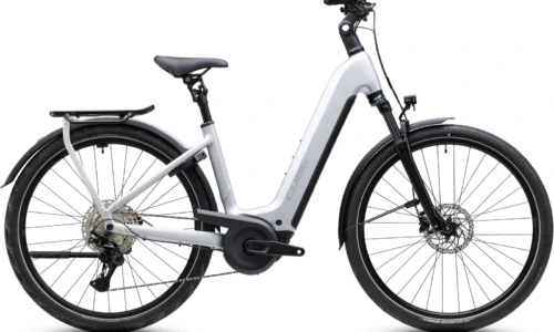 Bicicleta eléctrica Cube Kathmandu Hybrid ONE 800 silverstar´n´reflex Cuadro abierto – vista lateral | Ebike.es