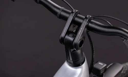 Bicicleta eléctrica Cube Kathmandu Hybrid ONE 800 silverstar´n´reflex Cuadro semiabierto – detalle 1 | Ebike.es