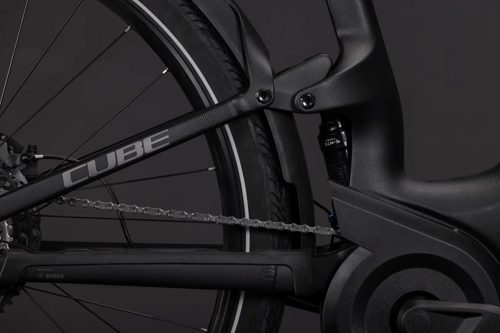 Cube Kathmandu Hybrid ONE11 HPC SLT 800 Wh carbon´n´silverdust – Bicicleta Eléctrica Trekking 2027 Cuadro abierto ebike.es Gran tienda de bicicletas eléctricas en España 6 Bicicleta eléctrica Cube Kathmandu Hybrid ONE11 HPC SLT 800 carbon´n´silverdust Cuadro abierto – detalle 4 | Ebike.es