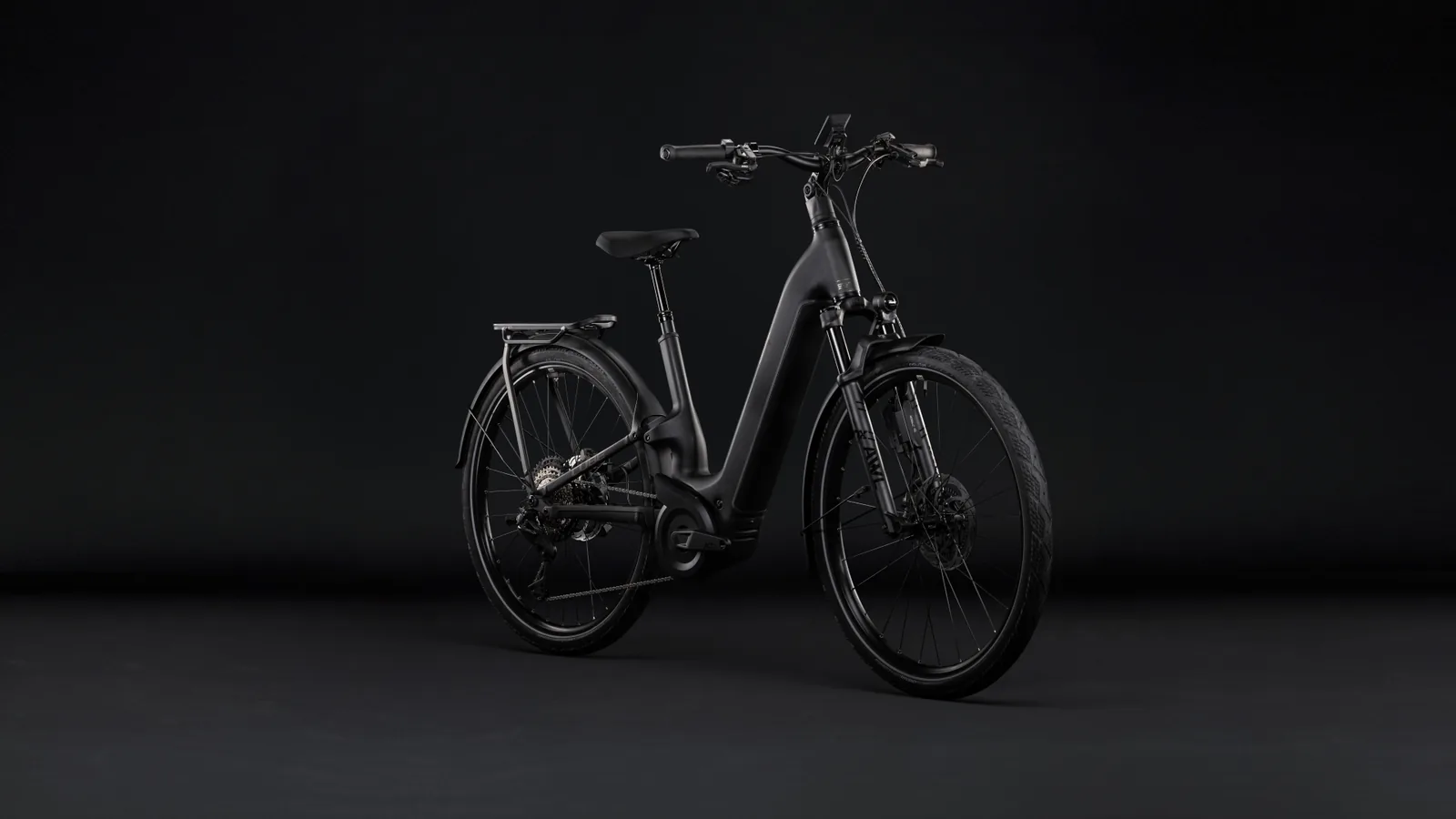 Cube Kathmandu Hybrid ONE11 HPC SLT 800 Wh carbon´n´silverdust – Bicicleta Eléctrica Trekking 2027 Cuadro abierto ebike.es Gran tienda de bicicletas eléctricas en España 2 Bicicleta eléctrica Cube Kathmandu Hybrid ONE11 HPC SLT 800 carbon´n´silverdust Cuadro abierto – vista frontal | Ebike.es