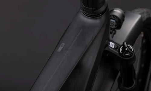 Bicicleta eléctrica Cube Kathmandu Hybrid ONE11 HPC SLT 800 carbon´n´silverdust Barra alta – detalle 1 | Ebike.es
