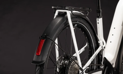 Bicicleta eléctrica Cube Kathmandu Hybrid ONE11 HPC SLX 800 metallicwhite´n´prizm Cuadro abierto – detalle 4 | Ebike.es