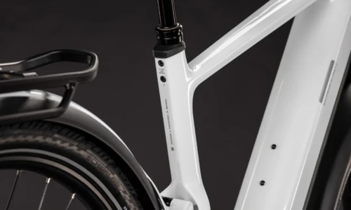 Bicicleta eléctrica Cube Kathmandu Hybrid ONE11 HPC SLX 800 metallicwhite´n´prizm Barra alta – detalle 4 | Ebike.es