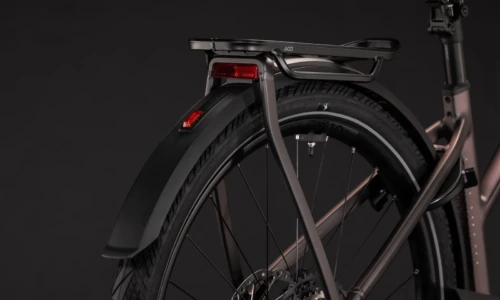 Bicicleta eléctrica Cube Kathmandu Hybrid SLT 800 mysticgraphite´n´reflex Cuadro semiabierto – detalle 3 | Ebike.es