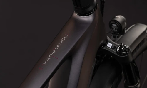 Bicicleta eléctrica Cube Kathmandu Hybrid SLT 800 mysticgraphite´n´reflex Barra alta – detalle 2 | Ebike.es