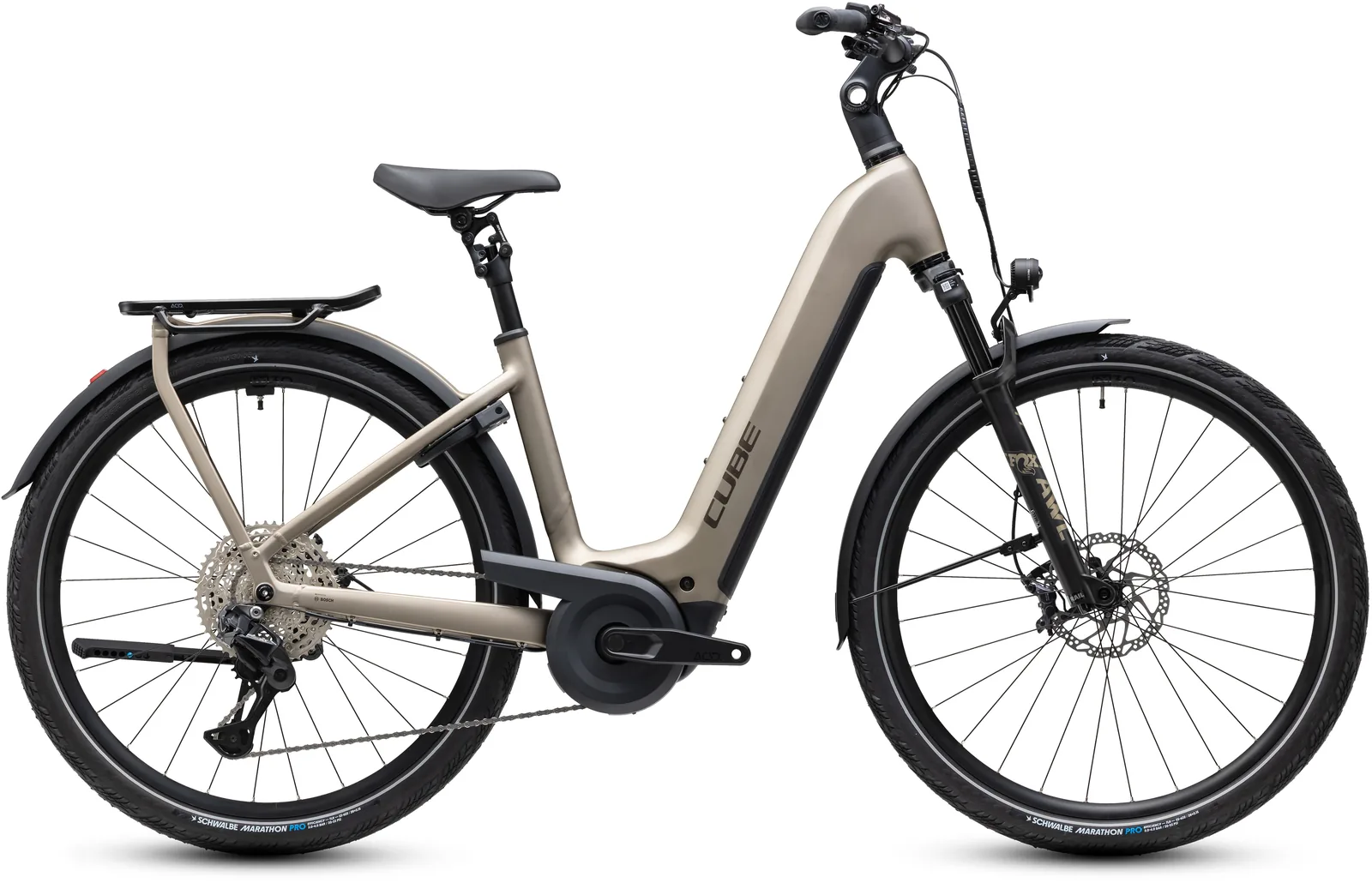 Cube Kathmandu Hybrid SLX 800 Wh flashstone´n´chrome – Bicicleta Eléctrica Trekking 2027 Cuadro abierto ebike.es Gran tienda de bicicletas eléctricas en España Bicicleta eléctrica Cube Kathmandu Hybrid SLX 800 flashstone´n´chrome Cuadro abierto – vista lateral | Ebike.es