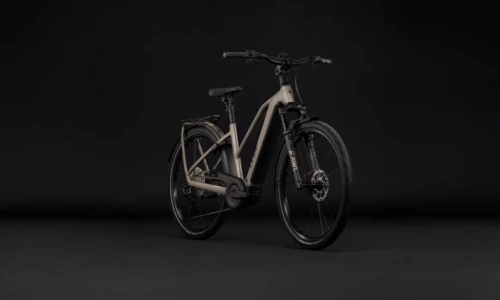 Cube Kathmandu Hybrid SLX 800 Wh flashstone´n´chrome – Bicicleta Eléctrica Trekking 2027 Cuadro semiabierto ebike.es Gran tienda de bicicletas eléctricas en España 9 Bicicleta eléctrica Cube Kathmandu Hybrid SLX 800 flashstone´n´chrome Cuadro semiabierto – vista frontal | Ebike.es