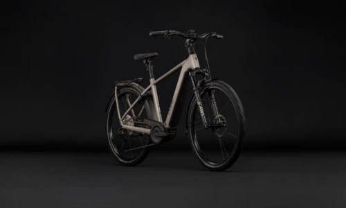 Bicicleta eléctrica Cube Kathmandu Hybrid SLX 800 flashstone´n´chrome Barra alta – vista frontal | Ebike.es