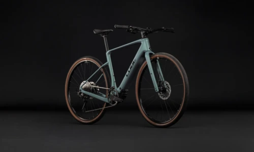 Bicicleta eléctrica Cube Nulane Hybrid C:62 Race 400X seagrey´n´black – vista frontal | Ebike.es