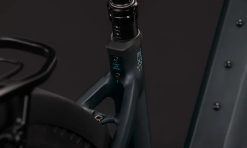Bicicleta eléctrica Cube Nuride Hybrid EXC 800 coal´n´chrome Cuadro abierto – detalle 3 | Ebike.es
