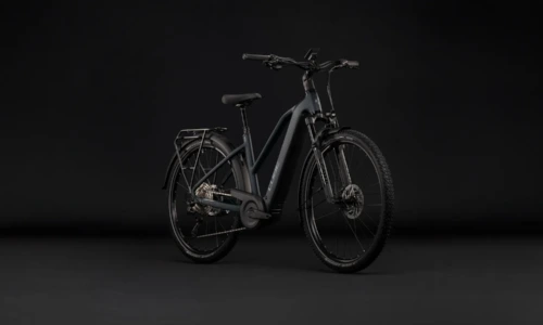 Bicicleta eléctrica Cube Nuride Hybrid EXC 800 coal´n´chrome Cuadro semiabierto – vista frontal | Ebike.es