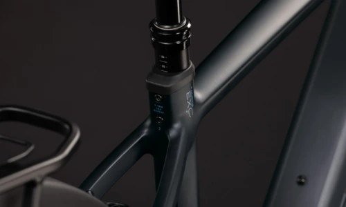 Bicicleta eléctrica Cube Nuride Hybrid EXC 800 coal´n´chrome Barra alta – detalle 3 | Ebike.es