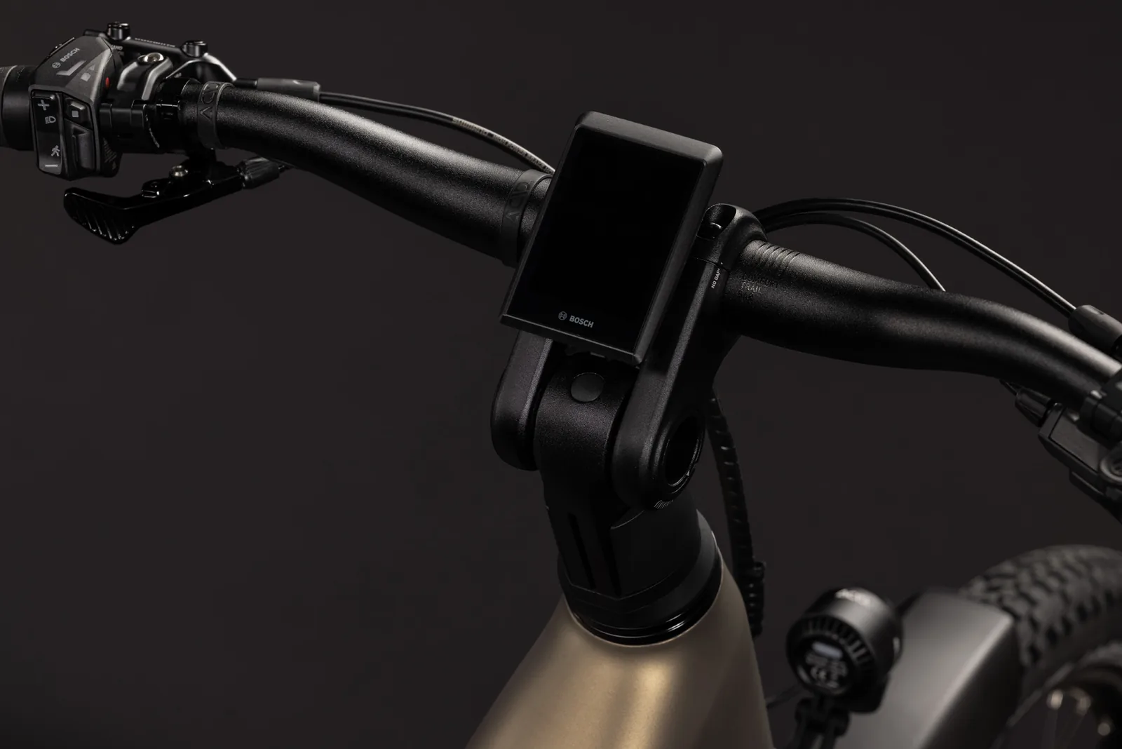 Cube Nuride Hybrid ONE11 HPC SLX 800 Wh goldenbrown´n´black – Bicicleta Eléctrica Trekking 2027 Cuadro abierto ebike.es Gran tienda de bicicletas eléctricas en España 4 Bicicleta eléctrica Cube Nuride Hybrid ONE11 HPC SLX 800 goldenbrown´n´black Cuadro abierto – detalle 2 | Ebike.es