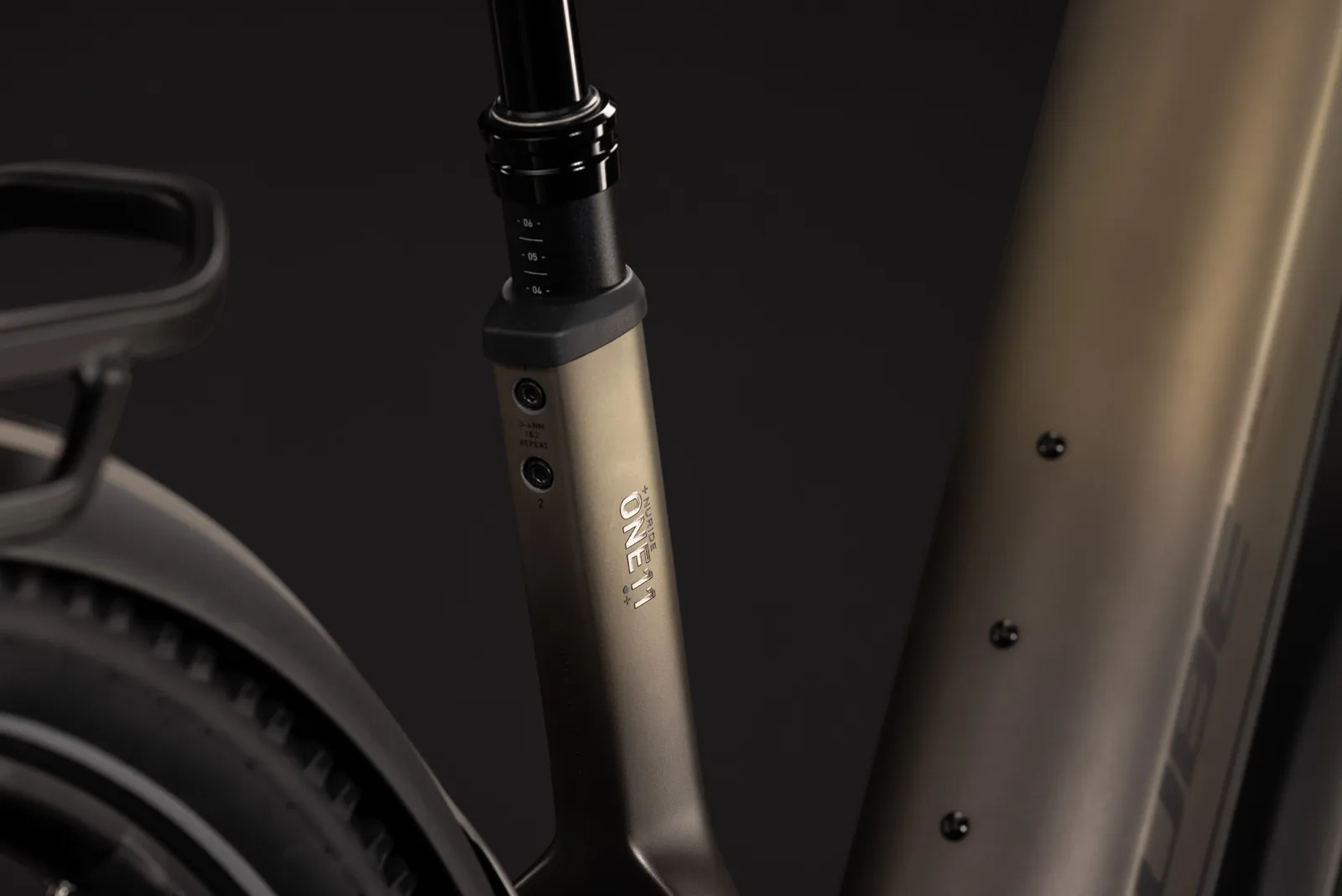 Cube Nuride Hybrid ONE11 HPC SLX 800 Wh goldenbrown´n´black – Bicicleta Eléctrica Trekking 2027 Cuadro abierto ebike.es Gran tienda de bicicletas eléctricas en España 6 Bicicleta eléctrica Cube Nuride Hybrid ONE11 HPC SLX 800 goldenbrown´n´black Cuadro abierto – detalle 4 | Ebike.es