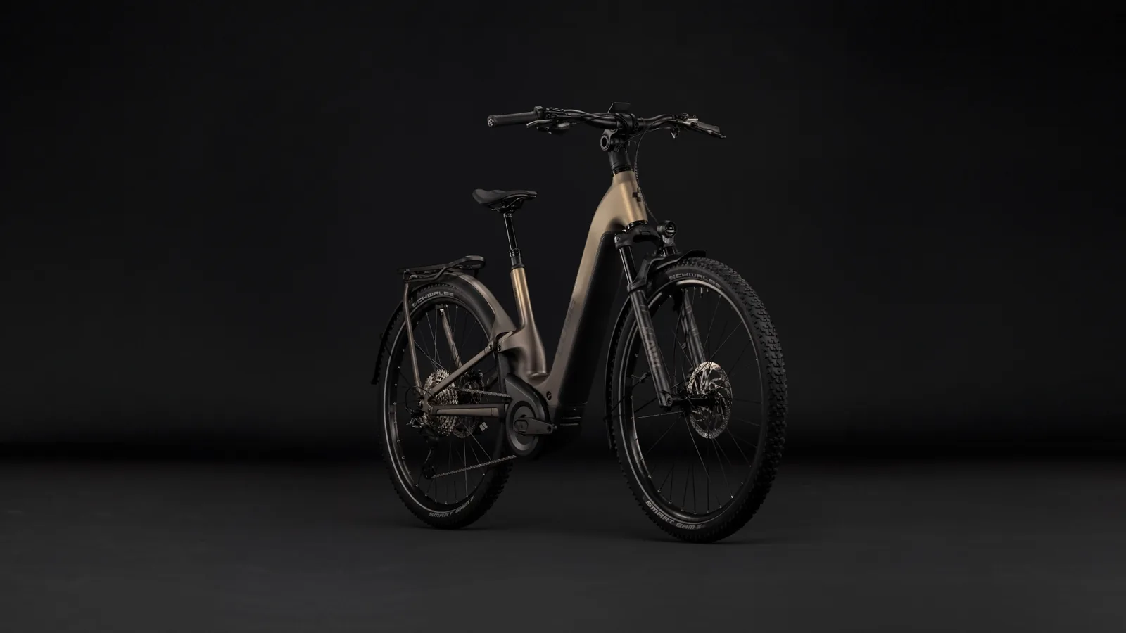 Cube Nuride Hybrid ONE11 HPC SLX 800 Wh goldenbrown´n´black – Bicicleta Eléctrica Trekking 2027 Cuadro abierto ebike.es Gran tienda de bicicletas eléctricas en España 2 Bicicleta eléctrica Cube Nuride Hybrid ONE11 HPC SLX 800 goldenbrown´n´black Cuadro abierto – vista frontal | Ebike.es