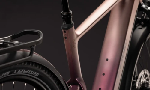 Bicicleta eléctrica Cube Nuride Hybrid ONE11 HPC SLX 800 mauve´n´black Barra alta – detalle 3 | Ebike.es
