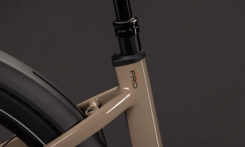 Cube Nuride Hybrid Pro 800 Wh cappuccino´n´black – Bicicleta Eléctrica Trekking 2027 Cuadro abierto ebike.es Gran tienda de bicicletas eléctricas en España 12 Bicicleta eléctrica Cube Nuride Hybrid Pro 800 cappuccino´n´black Cuadro abierto – detalle 3 | Ebike.es