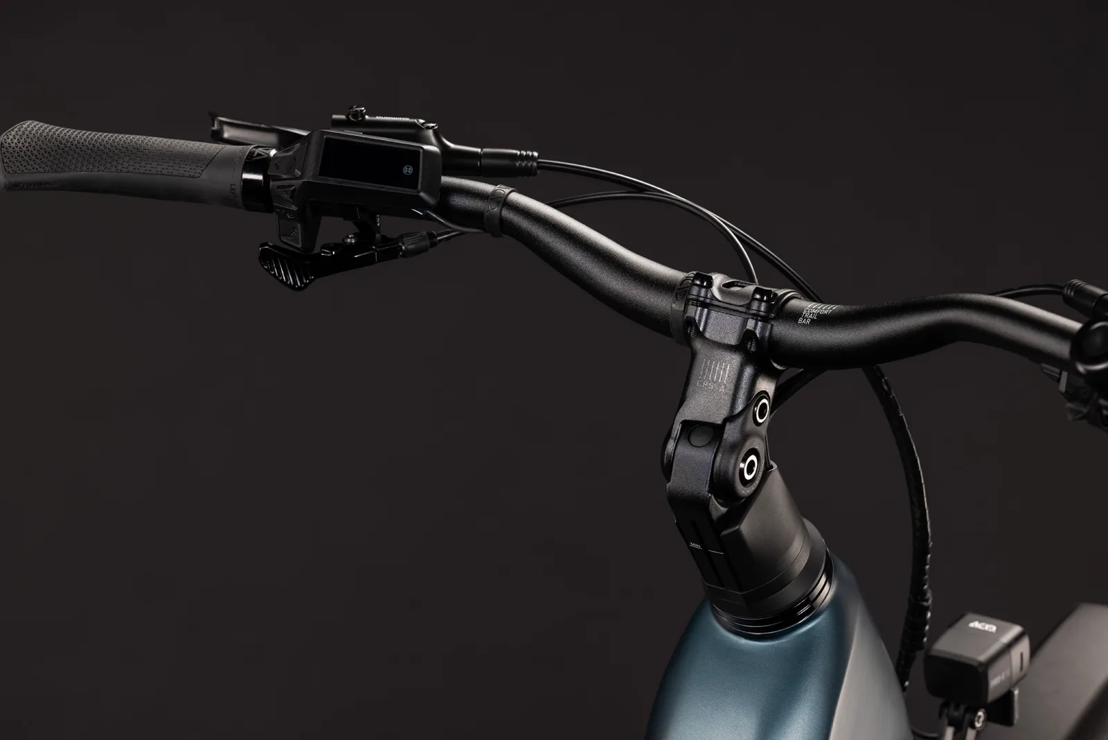 Cube Nuride Hybrid Pro 800 Wh deepteal´n´blue – Bicicleta Eléctrica Trekking 2027 Cuadro abierto ebike.es Gran tienda de bicicletas eléctricas en España 3 Bicicleta eléctrica Cube Nuride Hybrid Pro 800 deepteal´n´blue Cuadro abierto – detalle 1 | Ebike.es
