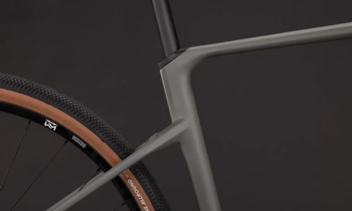 Bicicleta eléctrica Cube Nuroad Hybrid C:62 Race 400X oldgrey´n´grey – detalle 3 | Ebike.es